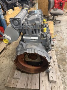New Deutz D2011L03 diesel engine, view 5