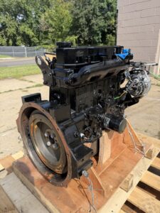 New Mitsubishi S4Q-2 diesel engine, view 4